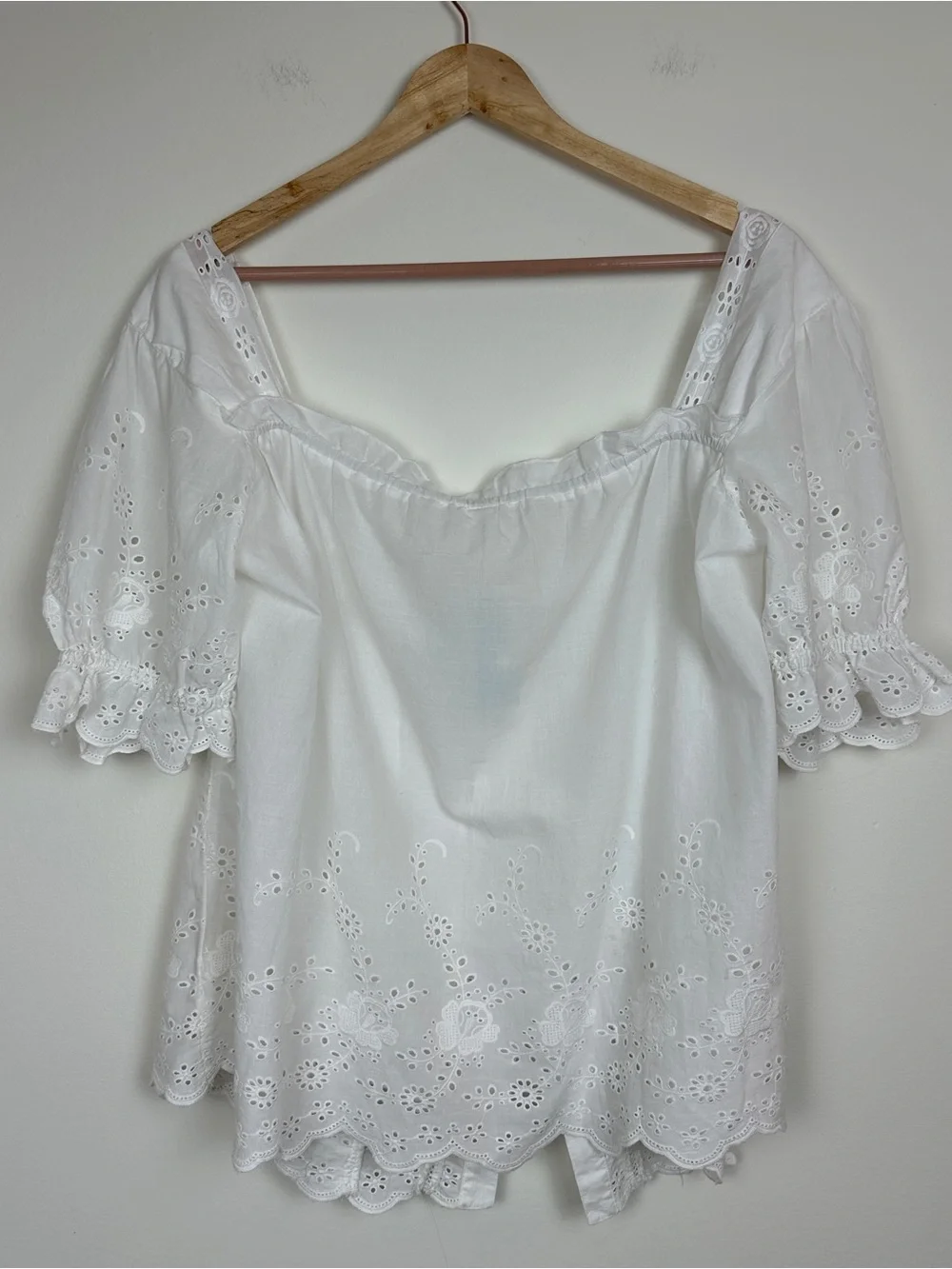 Anthropologie White Eyelet Blouse puff sleeves Sz 2X